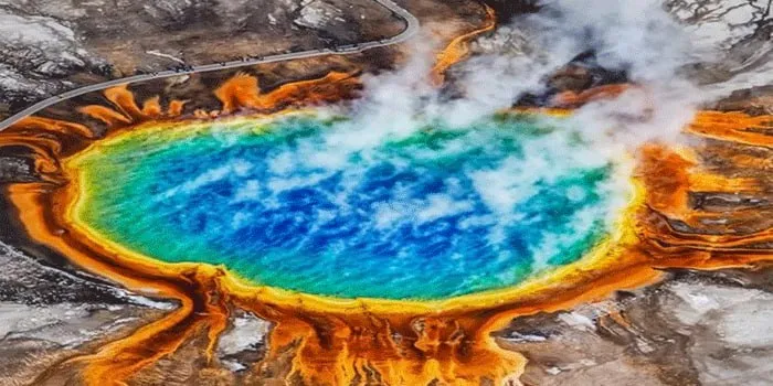 Mata Air Panas Destinasi Yang Menakjubkan Di Yellowstone