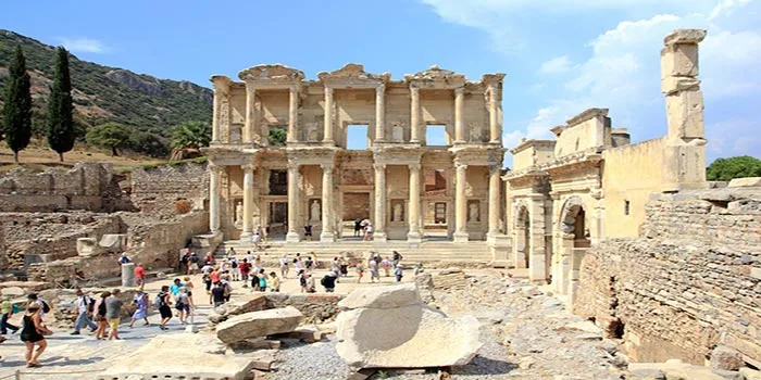 Ephesus-Kota-Tua-Di-Turki-Dengan-Sejuta-Pesona