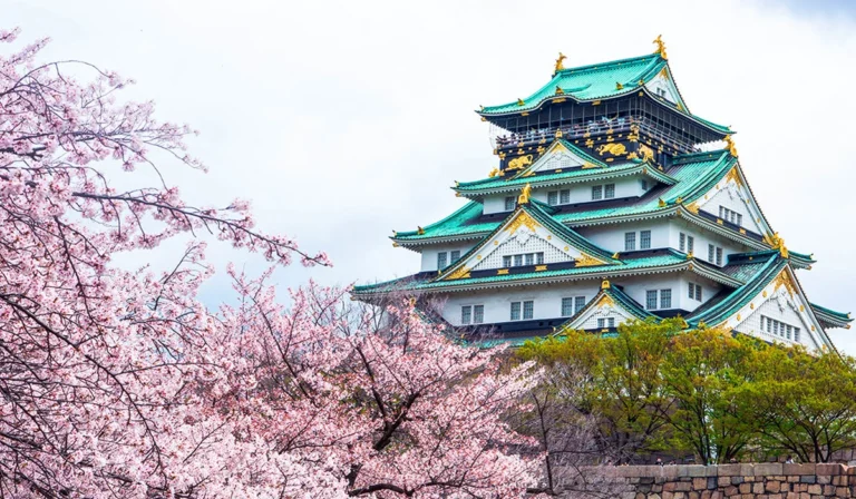 Pesona-Megah-Istana-Osaka,-Warisan-Abadi-Negeri-Sakura